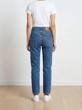 Ribcage Straight Ankle Vintage Levi's Dark Blue Straight Jeans | Size 25 |